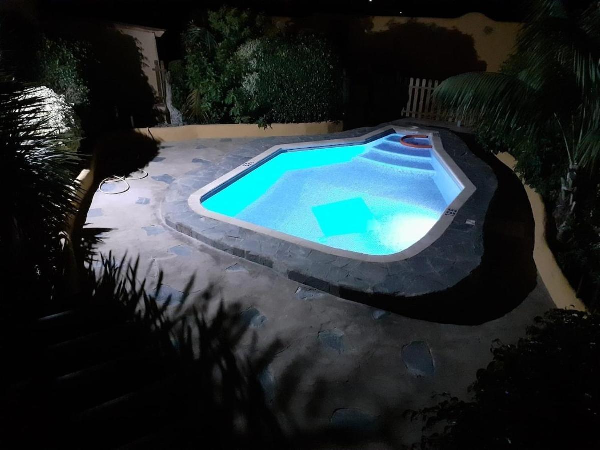 Eden Rentals North Paradise "House B" Санта-Каталина Экстерьер фото